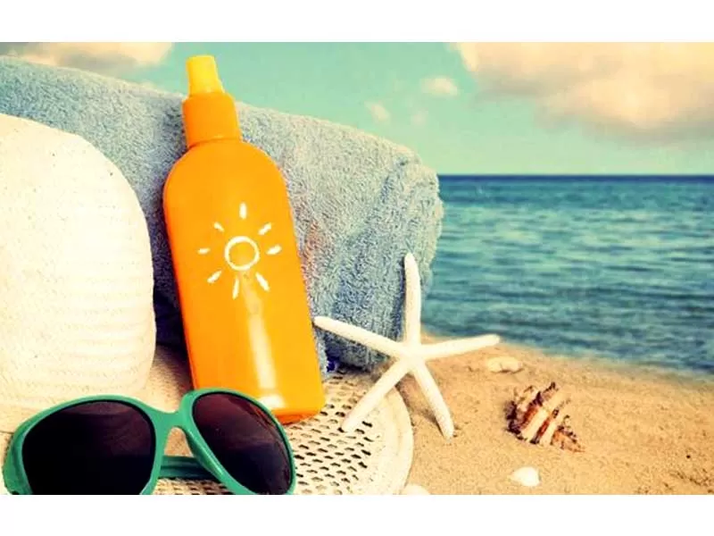 کرم ضد آفتاب کرم ضد آفتاب,زمان استفاده از کرم ضد آفتاب,اثر اشعه UV بر پوست,ضد آفتاب فیزیکی و شیمیایی,مواد تشکیل دهنده کرم ضد آفتاب