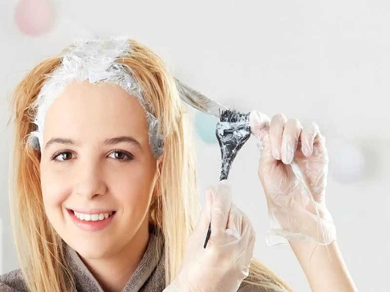 تونر مو چیست و چه کاربردی دارد | انواع تونر مو کدامند | چگونه از تونر استفاده کنیم | آرایش سرا 